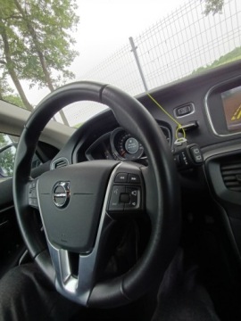 Volvo V40 II Hatchback Facelifting 2.0 D2 120KM 2019 Volvo V40 2.0d automat 50.tys km, zdjęcie 18