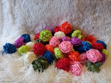 Розы из креповой бумаги