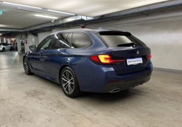 BMW Seria 5 G30-G31 Touring Facelifting 3.0 530d 286KM 2022 BMW Seria 5 530d xDrive, M Pakiet, Hak, Gwarancja, Faktura 23, Bezwypadkowy, zdjęcie 11