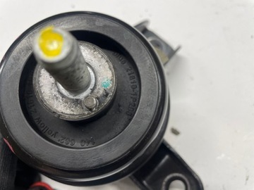 KIA VENGA 1.6 16V ULOŽENÍ UCHYCENÍ MOTORU PRAVÁ 21815-1P000