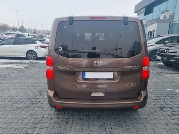 Toyota Proace II Furgon Medium 2.0 D-4D 150KM 2020 Toyota PROACE VERSO 2.0 D4-D Medium Family 2.0 D4-, zdjęcie 7