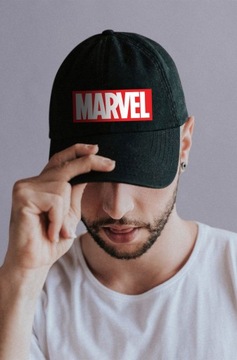 CZAPKA Z DASZKIEM KASZKIET MARVEL AVENGERS Y4