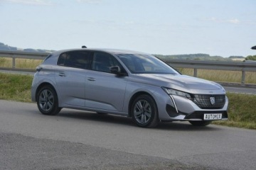 Peugeot 308 III Hatchback 1.2 PureTech 130KM 2023 Peugeot 308 1.2 PureTech Allure gwarancja przebieg, zdjęcie 11