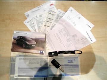 Peugeot 5008 I Minivan 2.0 HDi FAP 150KM 2011 Peugeot 5008 Allure Nawigacja Panorama Dach Head-Up 2.0 Diesel 150KM, zdjęcie 37