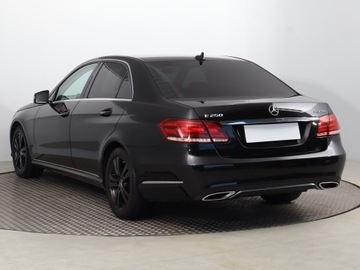 Mercedes Klasa E W212 Limuzyna Facelifting 250 CDI 204KM 2015 Mercedes E E 250 BlueTEC 4MATIC, Salon Polska, zdjęcie 3