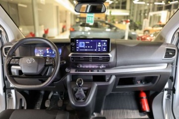 Toyota 2024 Toyota Proace Verso 2.0 D4-D Long Business 2.0 Diesel 144KM, zdjęcie 5