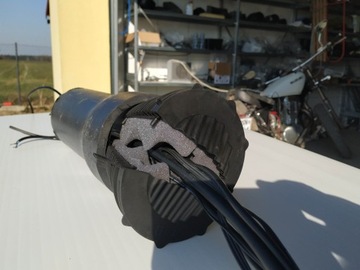 Штифтовый ввод для кабельных колодцев 160мм