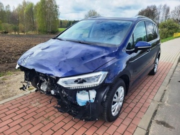 Volkswagen Touran III 1.5 TSI EVO 150KM 2019 Volkswagen Touran 7 os. DSG skora nawi 1.5 Benzyna 150KM, zdjęcie 6