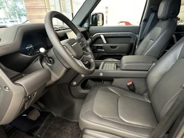 Land Rover Defender IV (L663) Hard Top 90 3.0D R6 250KM 2025 Defender 110 D250 X-Dynamic HSE 3.0 (250KM) 2025, zdjęcie 7