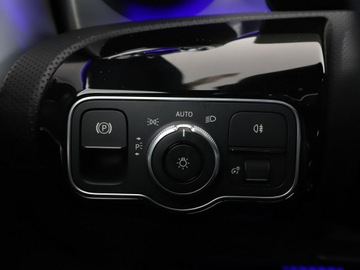 Mercedes CLA C118/X118 Shooting Brake Plug-In 1.3 250e 218KM 2023 Mercedes CLA 250 PHEV full LED skóra/alcantara, zdjęcie 34