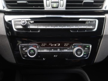 BMW X1 F48 2016 BMW X1 sDrive18d, Automat, Navi, Klima, zdjęcie 15