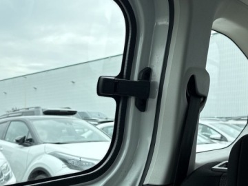 Toyota Proace II 2021 Toyota PROACE CITY VERSO 1.5 D-4D Combi 1.5 D-4D C, zdjęcie 23