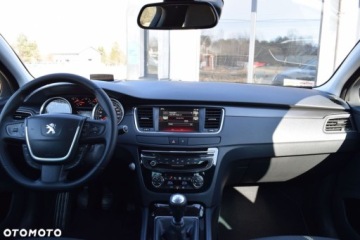 Peugeot 508 I SW Facelifting 1.6 e-THP 165KM 2015 Peugeot 508 1.6 THP 165KM Lift Allure LED Panorama Navi Kamera Czujniki Hak, zdjęcie 29