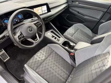 Volkswagen Golf VIII Variant 2.0 TDI 150KM 2022 Volkswagen Golf R-Line Black Matrix Panorama ACC Side Assist FV23 ASO, zdjęcie 9