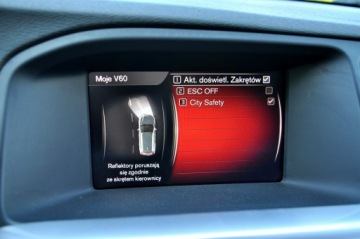 Volvo V60 I Kombi Facelifting 2.0 D2 DRIVE-E 120KM 2017 Volvo V60 LiFT 2,0 Disel Bi Xenon Ledy Skóra, zdjęcie 30