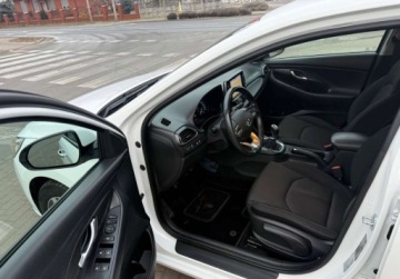 Hyundai i30 II Wagon Facelifting 1.6 CRDi 110KM 2017 Hyundai i30 1.6Crdi 110 PS NAVI Kamera Extra stan 1.6 Diesel 110KM, zdjęcie 12