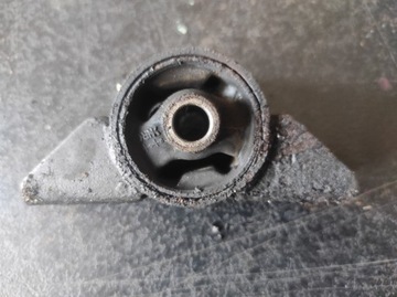 ULOŽENÍ NÁPRAVA PŘEDNÍ HYUNDAI TERRACAN