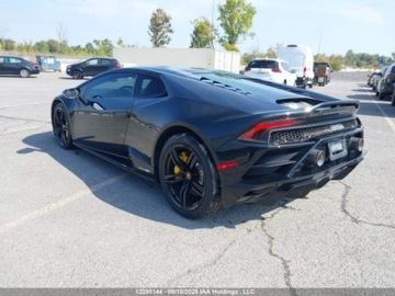 Lamborghini Huracan 2021 Lamborghini Huracan 2021, Evo Coupe, 5.2L od ubezpieczalni 5.2 Benzyna, zdjęcie 3