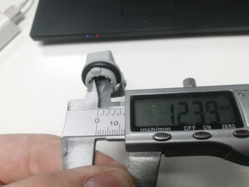 ДЕРЖАТЕЛЬ ЛАМПОЧКИ VW GOLF III MK3 1H0949111