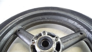 Suzuki GSXR GSX-R 750 600 SRAD возле переднего обода