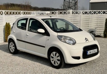 Citroen C1 I Hatchback 3d Facelifting 1.0 i 68KM 2011 Citroen C1 Citroen C1 1.0 Exclusive Benzyna 68KM, zdjęcie 3