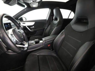 Mercedes Klasa A W177/V177 Hatchback Plug-In 1.3 250e 218KM 2020 Mercedes A 250 PHEV full LED navi skóra/alcantara, zdjęcie 13