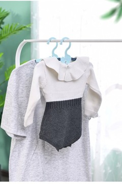 WIESZAKI DLA DZIECI WIESZAKI NA KOSTIUM DZIECIĘCE REGULOWANE WIESZAK NA Ubrania