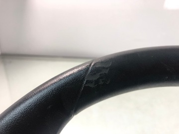 МНОГОФУНКЦИОНАЛЬНОЕ РУЛЕВОЕ КОЛЕСО PEUGEOT 208