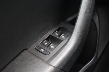 Skoda Octavia III Kombi Facelifting 2.0 TDI 150KM 2019 Skoda Octavia 2.0 TDI, Salon Polska, Klima, zdjęcie 18