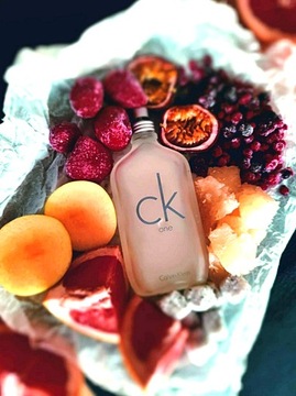 CALVIN KLEIN CK ONE EDT БУТЫЛКА 100 МЛ С РАСПЫЛИТЕЛЕМ