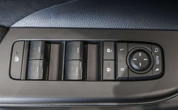 Toyota C-HR II 2023 Toyota C-HR 2.0 Hybrid Dynamic Force GR Sport Premiere Edition 2.0 Hybryda, zdjęcie 37