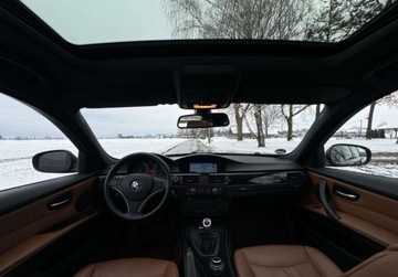 BMW Seria 3 E90-91-92-93 Limuzyna E90 325i (3.0) 218KM 2009 BMW Seria 3 325I 3.0, bezwypadkowy, panorama, xenon 3.0 Benzyna 218KM, zdjęcie 16