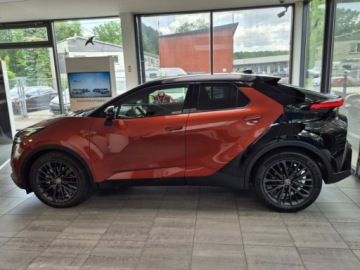 Toyota C-HR II SUV Plug-In 2.0 Hybrid Dynamic Force Plug-in  223KM 2026 Od ręki - Tokyo Edition 2.0 PHEV Dynamic Force 223KM | Podgrzewane fotele!, zdjęcie 2