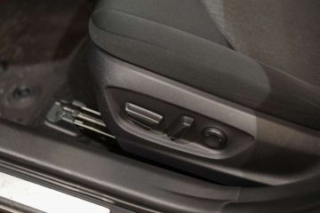 Toyota Camry IX Sedan 2.5 Hybrid Dynamic Force 218KM 2020 Toyota Camry 2.5 Hybrid Prestige CVT 2.5 Hybryda 218KM, zdjęcie 34