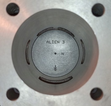 WSK 125 cylinder żeliwny ALIEN tłok pierścienie