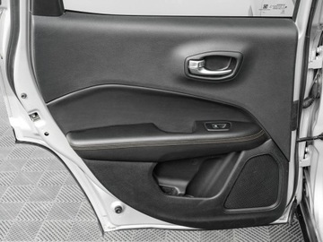 Jeep Compass II SUV Facelifting 1.3 GSE T4 150KM 2021 Jeep Compass WE3M829#1.3 TMair Limited FWD DDCT, zdjęcie 21