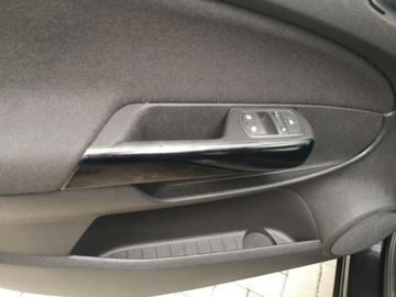 Opel Corsa D Hatchback 5d Facelifting 1.2 Twinport ECOTEC 85KM 2013 Opel Corsa 1.2 Benzyna 86KM Klimatyzacja Elektryka, zdjęcie 9