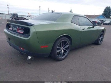 Dodge Challenger III 2018 Dodge Challenger RT Plus Shaker 2018 5.7L 5.7 Benzyna 372KM, zdjęcie 5