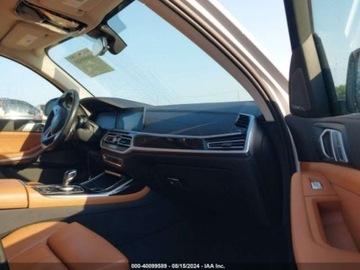 BMW X7 2021 BMW X7 xdrive40i, 2021r., 4x4, 3.0L 3.0 Benzyna 335KM, zdjęcie 8