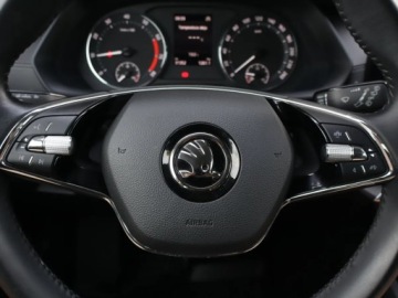 Skoda Octavia III Kombi Facelifting 1.5 TSI ACT 150KM 2020 Skoda Octavia 1.5 TSI, Salon Polska, Serwis ASO, zdjęcie 15