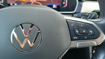 Volkswagen Passat B8 Variant Facelifting 2.0 TDI SCR 200KM 2022 Volkswagen Passat Variant 2.0TDI 200KM ACC 4x4 Iwl, zdjęcie 14