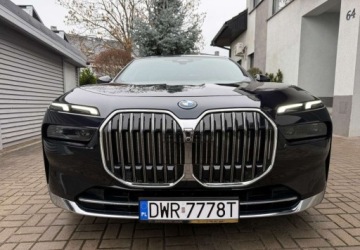 BMW Seria 7 G70 Sedan Plug-In 3.0 50e 489KM 2023 BMW Seria 7 BMW Seria 7 3.0 Hybryda Plug-in 489KM, zdjęcie 10
