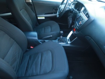 Kia Ceed II Kombi Facelifting 1.6 CRDi 136KM 2017 Kia Ceed 1.6 CRDi, Salon Polska, Navi, Klima, zdjęcie 8