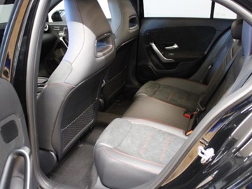 Mercedes Klasa A W177/V177 Hatchback Facelifting 2.0 220 190KM 2025 A Klasa 220 4-Matic AMG Line 2.0 (190KM) 2025, zdjęcie 12