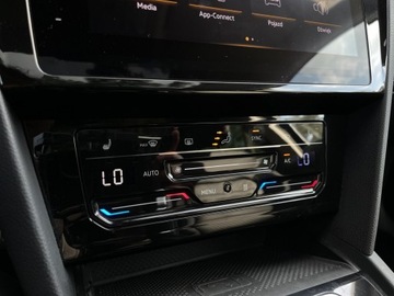 Volkswagen Passat B8 Variant Facelifting 2.0 TDI SCR 200KM 2023 Volkswagen Passat 2.0TDI 200KM 4MOTION DSG (Salon, zdjęcie 37