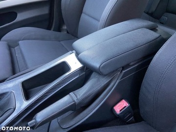 BMW Seria 3 E90-91-92-93 Touring E91 2.0 318d 143KM 2008 BMW Seria 3 BMW Seria 3 318d DPF Touring Edition Sport 2.0 Diesel 143KM, zdjęcie 33