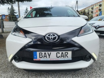 Toyota Aygo II Hatchback 5d 1.0 VVT-i 69KM 2016 Toyota Aygo 1.0 70 KM Org Przebieg Ładny Stan, zdjęcie 2