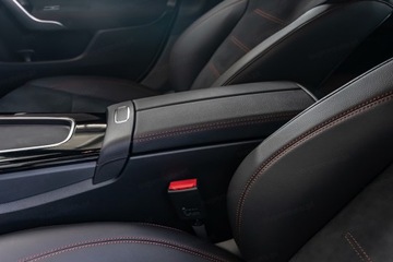 Mercedes CLA C118/X118 Shooting Brake Facelifting 1.3 200 163KM 2024 CLA 200 AMG Line Shooting Brake 1.3 (163KM) 2024, zdjęcie 11