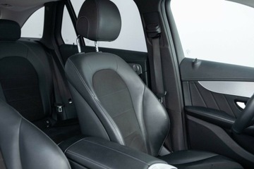 Mercedes GLC C253 SUV 2.1 220 d 170KM 2018 Mercedes-Benz GLC 220D 4Matic AMG Salon PL Autotrade Mercedes-Benz, zdjęcie 31