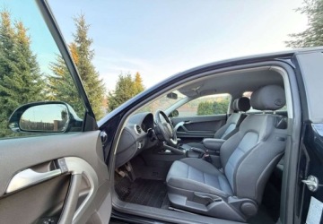 Audi A3 8P Hatchback 3d 1.6 TDI 105KM 2010 Audi A3 3-drzwiowe Audi A3 3-drzwiowe 1.6 TDI DPF Ambition 1.6 Diesel 105KM, zdjęcie 14